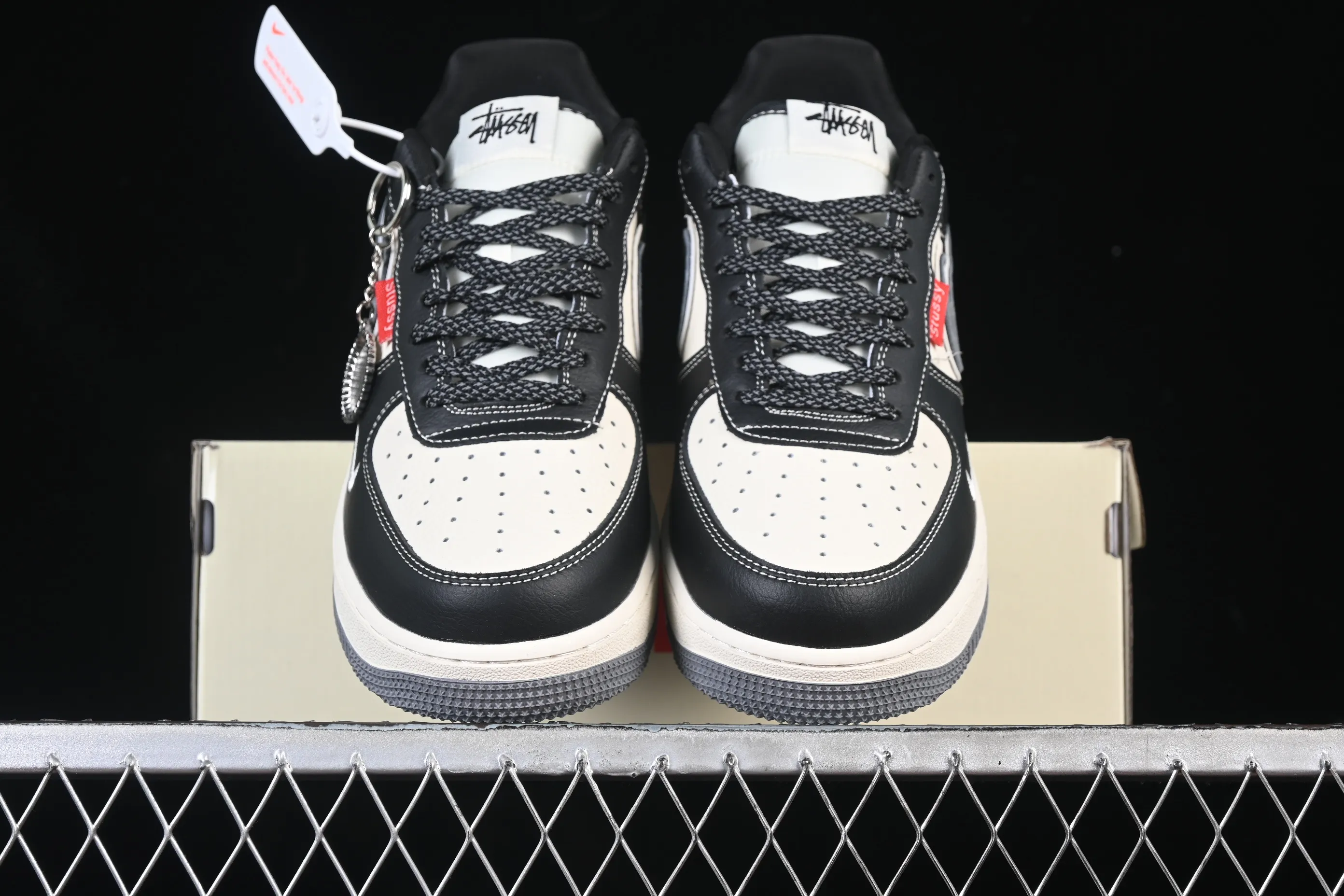 All categories Nk Air Force 1 Air Force series Nk Air Force 1 Low Air Force low-top Nike Air Force 1'07 Low Stusi co-branded beige gray black woven label Air Force 1 low-top casual sneakers DF0188-102